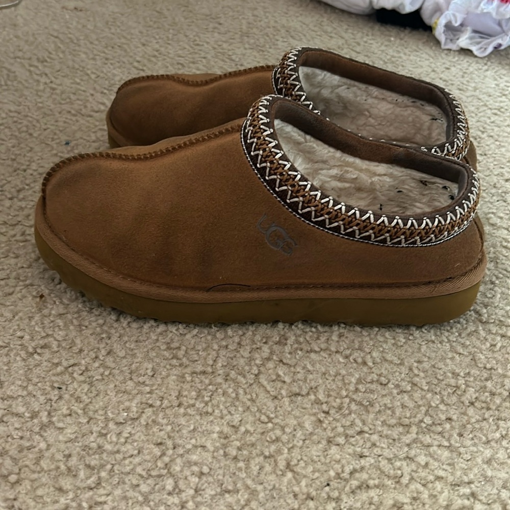 UGG TASMANS